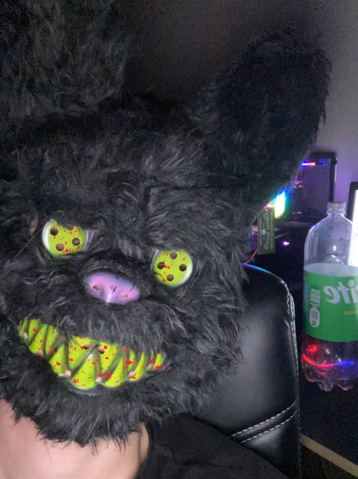 Pakaian Olahraga Premium & Activewear TEE MONOGRAM INFILL 3S